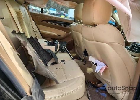 2015 Cadillac Cts Luxury Collection z USA, uszkodzony, nr VIN 1G6AR5SX4F0142400